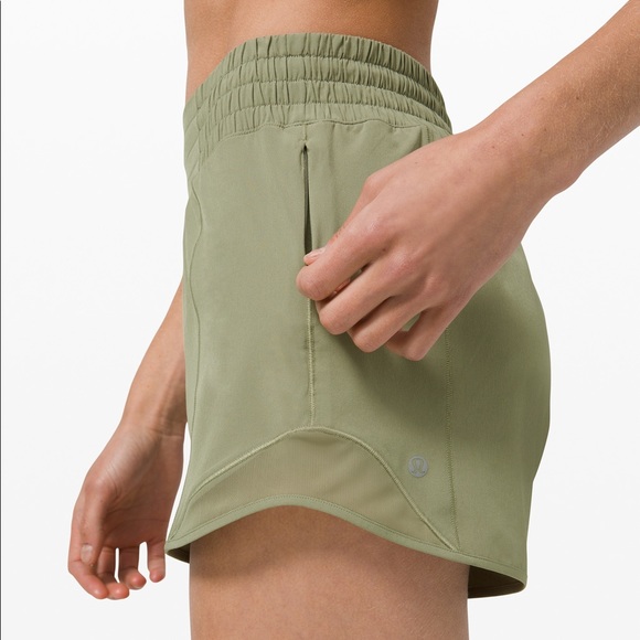 NWT lululemon Hotty Hot Short High Rise Long - Picture 5 of 6